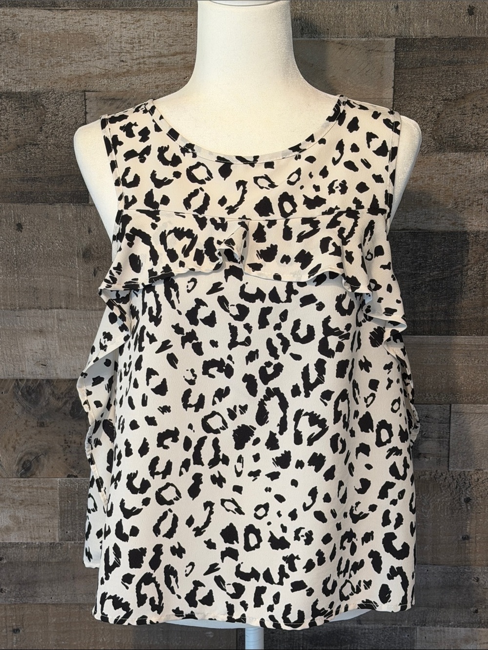 Cozy Casual Leopard Print Top with front ruffles Size M